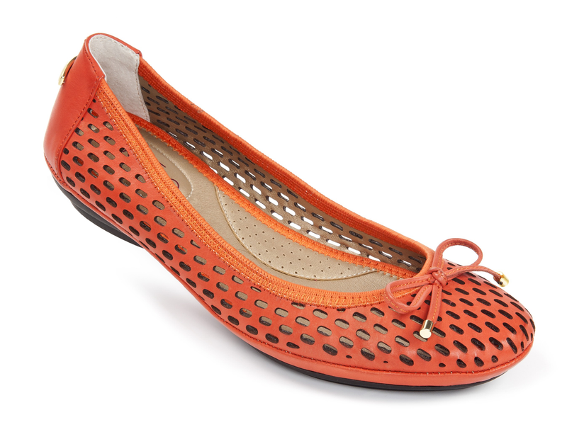 Illustration for article titled OMG Shoes